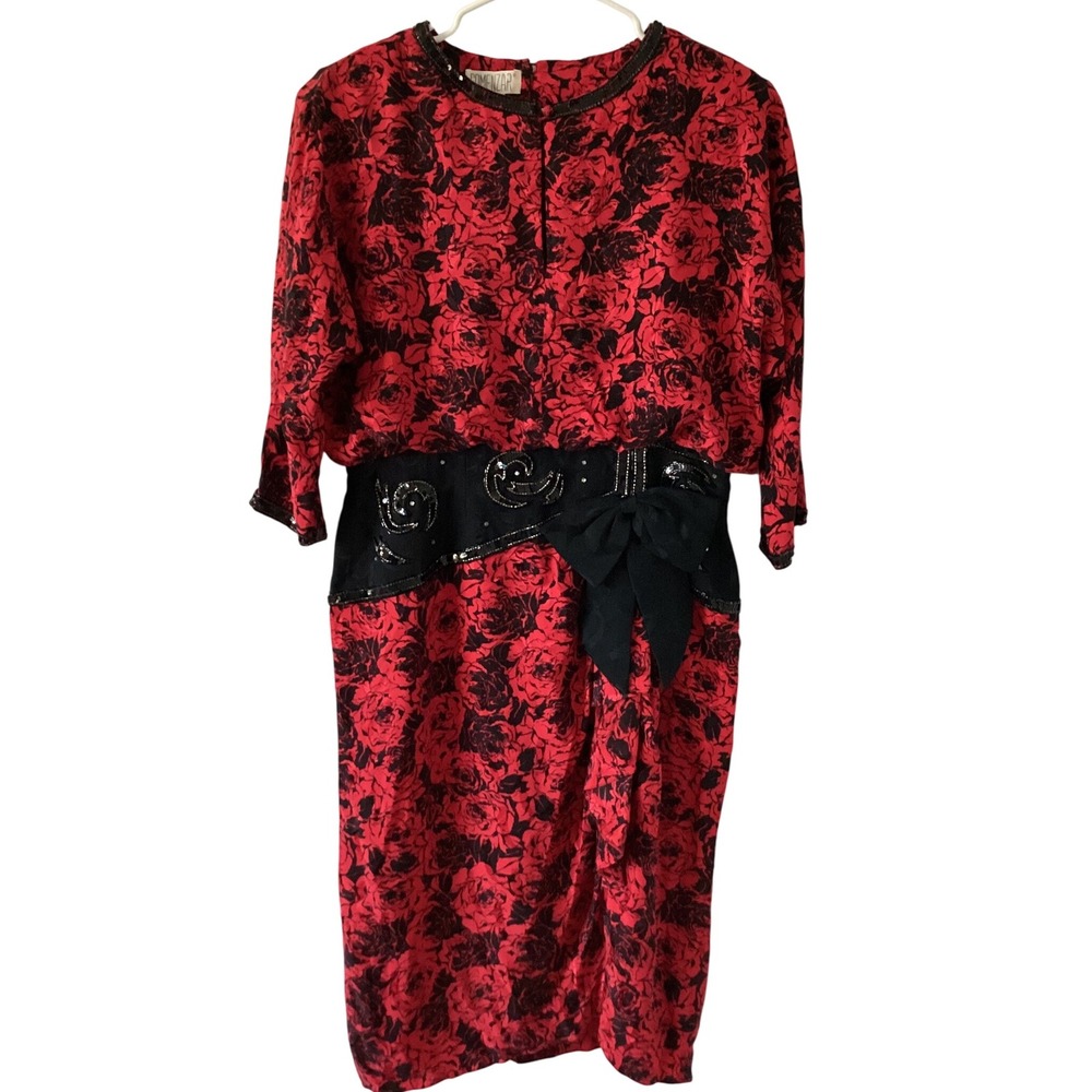 Comenzar Vintage 100% Silk Red Floral Dress Black Sequin Belted Size 16‎